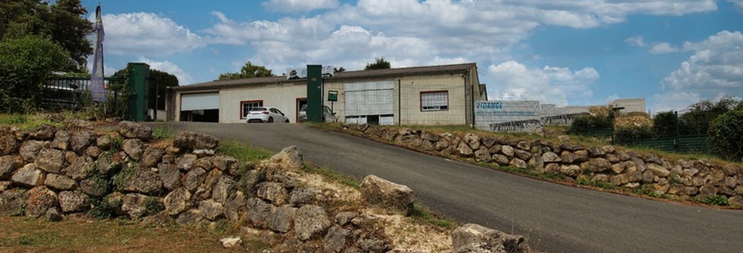 Commerce 2 Pièces 460 m² à vendre à Branne (33420)