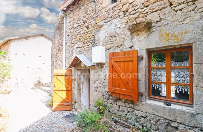 Maison de Charme en Pierre 69 m² - 3 pièces - 2 Chambres - Terrasse - DOMPIERRE LES EGLISES (87) — photo 3