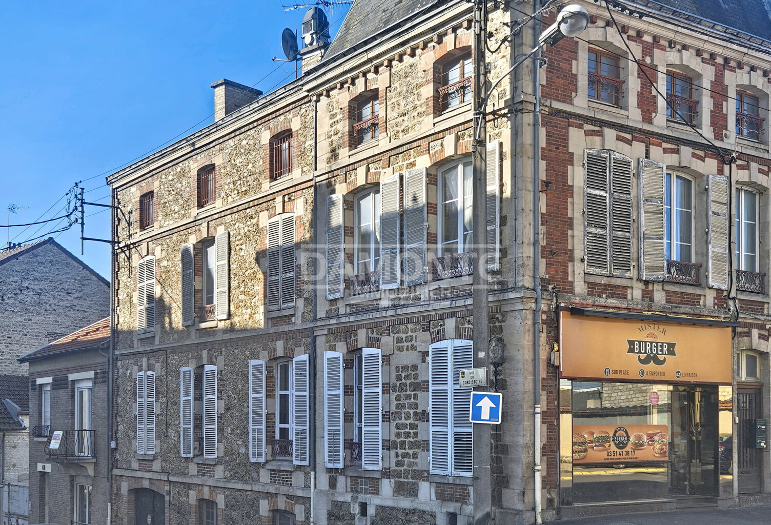 Immeuble idéalement situé dans un secteur attractif — photo 1