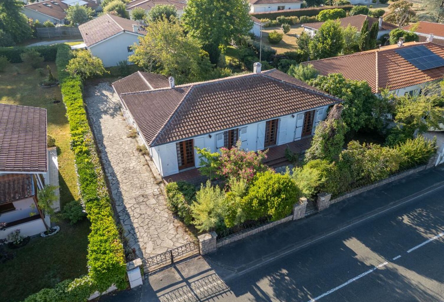 Maison À Vendre — photo 1