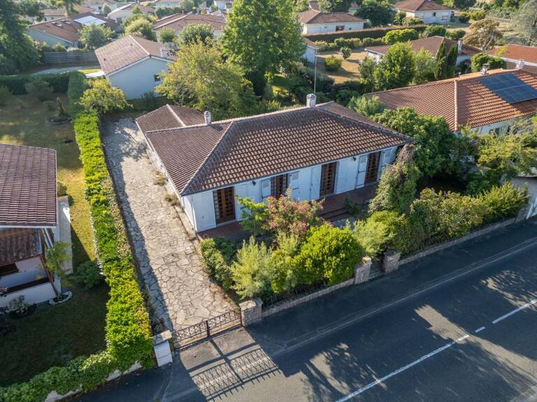 Maison À Vendre — photo 1
