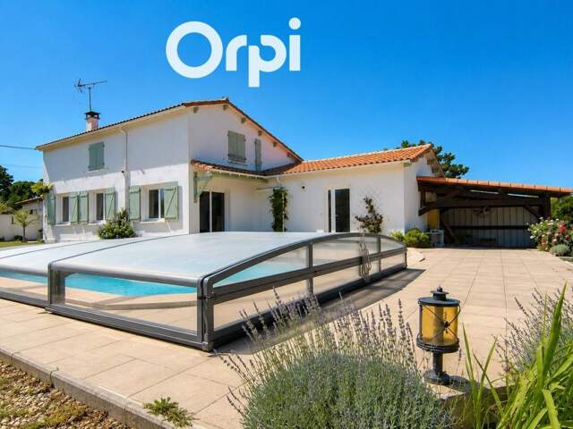 Magnifique propriété de 155m² avec piscine, jardin et verger, dans quartier calme LA TREMBLADE, proche centre-ville et plages — photo du bien