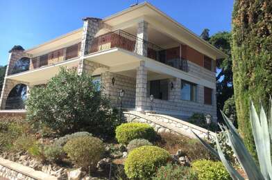 Maison 9 pièces 6500 €