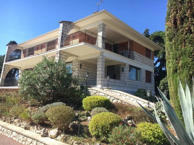 MOUGINS - BELLE VILLA 9 PIÈCES A LOUER MEUBLÉ LONGUE DURÉE - DOM — photo 1