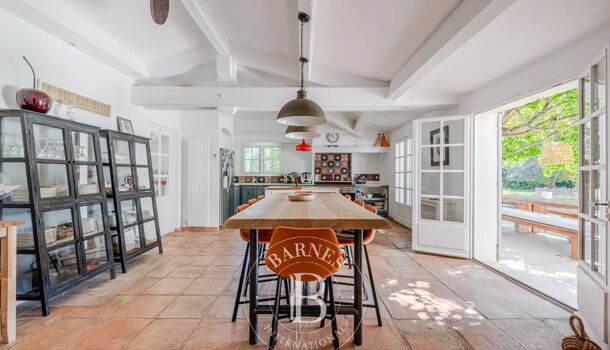 Villa / Maison 6 pièces  à vendre Aix-en-Provence 13100