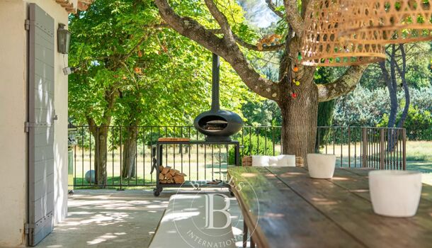 Villa / Maison 6 pièces  à vendre Aix-en-Provence 13100