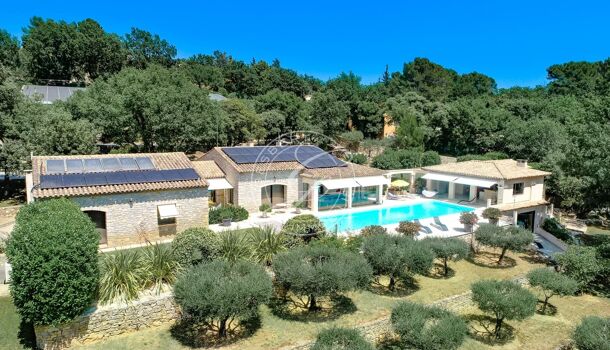 Propri&eacute;t&eacute; 9 pièces  à vendre Flayosc 83780