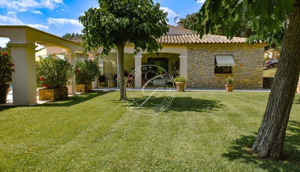 Propri&eacute;t&eacute; 9 pièces  à vendre Flayosc 83780