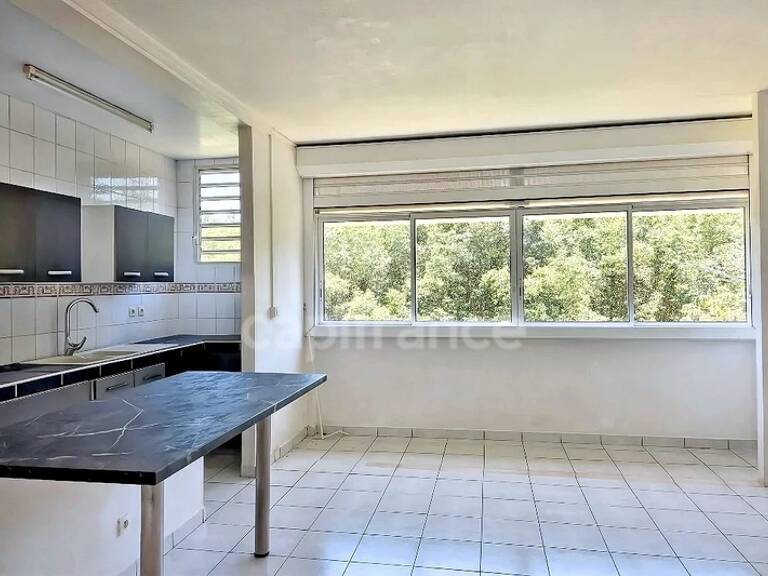 Appartement T2 lumineux au calme – Centre-ville de Cayenne — photo 1