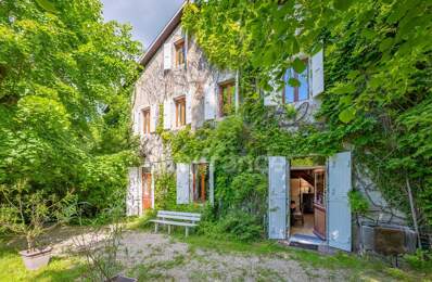 Dpt Ain (01), à vendre proche de GEX  maison P6 de 197 m² - Terrain de 1300 m² — photo du bien