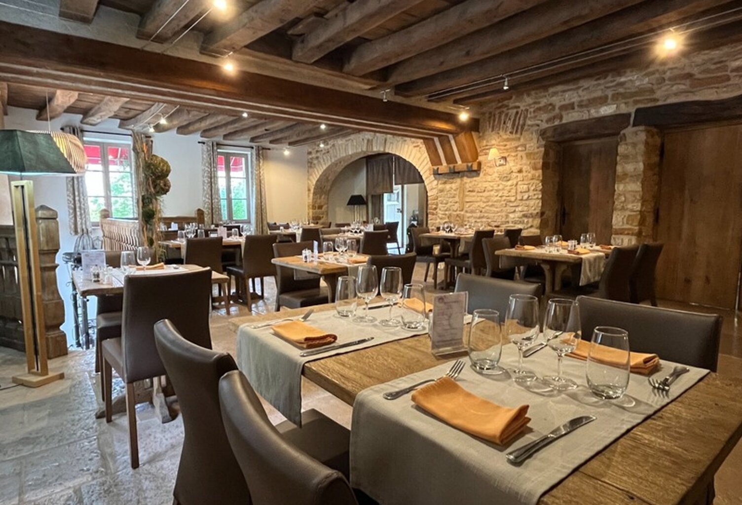 Fonds de commerce d'Hôtel-Restaurant à vendre CORMATIN (71) — photo 1
