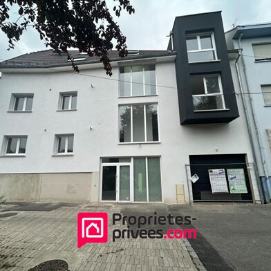 Appartement 4 pièces 304900 €