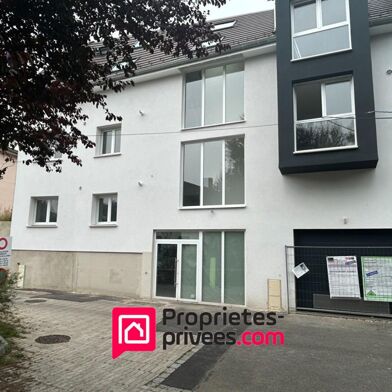 Appartement 4 pièces 304300 €