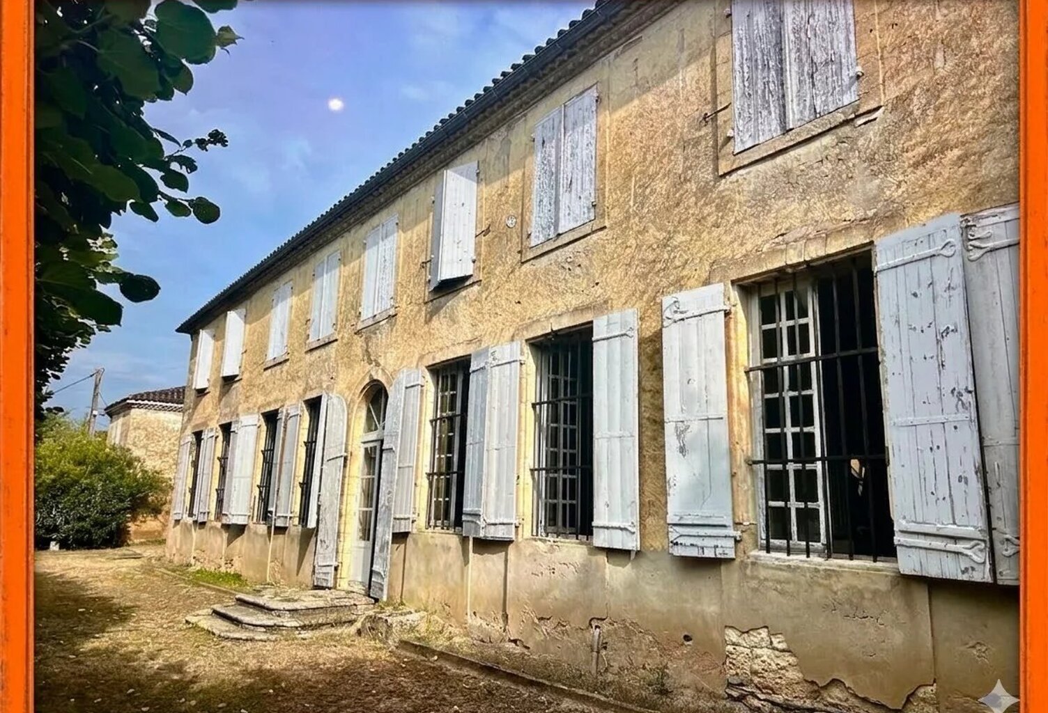 Château d’exception de 600 m² à rénover – Vue imprenable sur la Garonne — photo 1