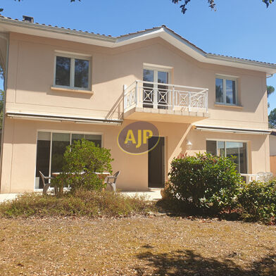 Maison 6 pièces 706520 €