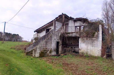 A VENDRE MAISON A RENOVER TOTALEMENT SUR TERRAIN DE PLUS DE 6 000,00 M2 -  SECTEUR PUGNAC — photo du bien