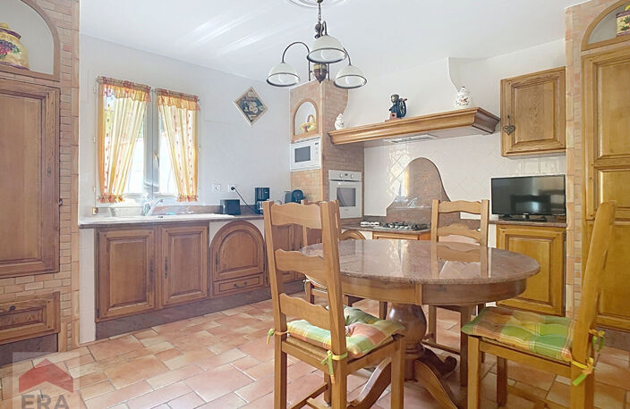 A vendre Maison de plain pied ALLAUCH 13190 village 110 m² garage grande terrasse — photo 4