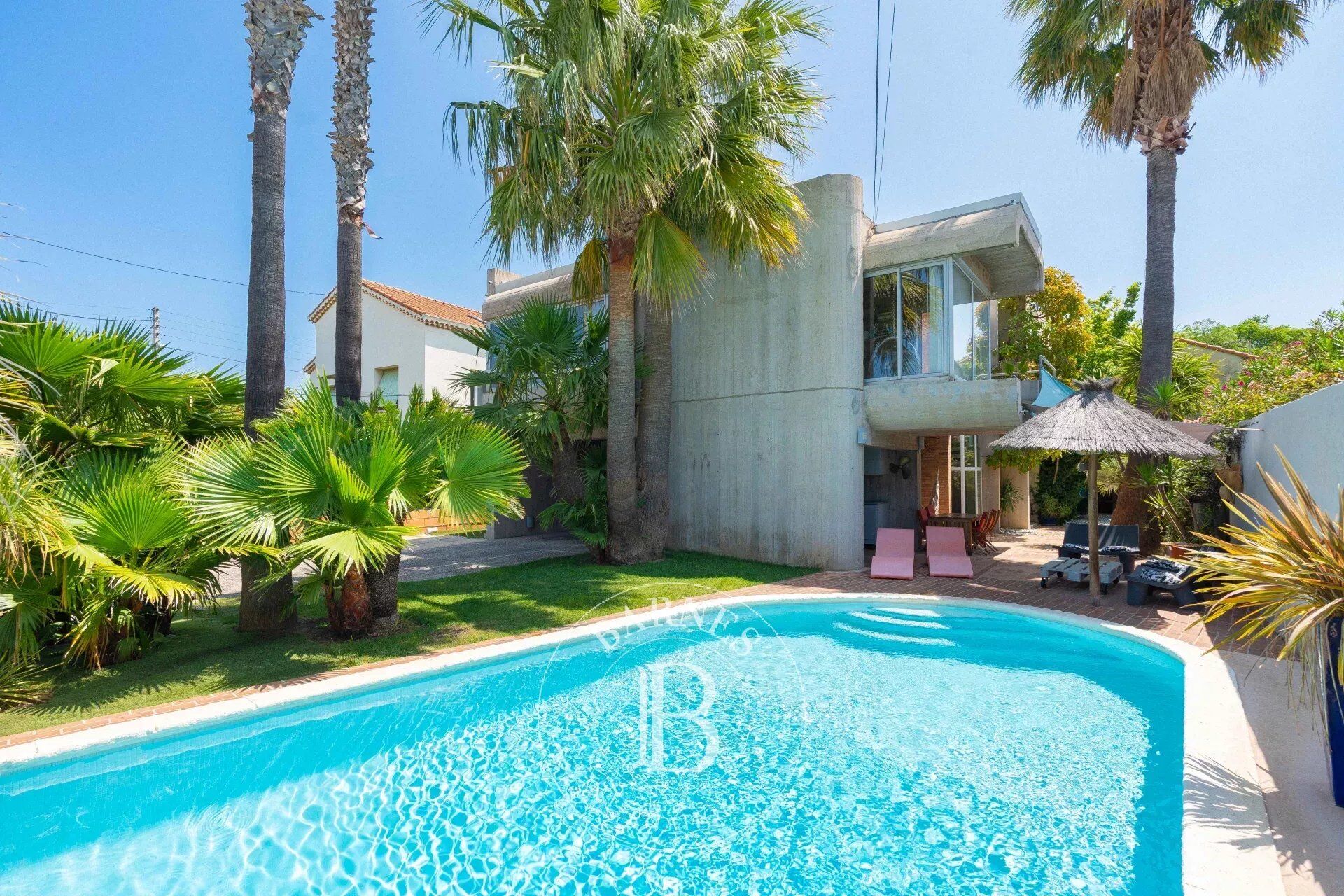 Villa / Maison  T6 à vendre Marseille 12eme 13012