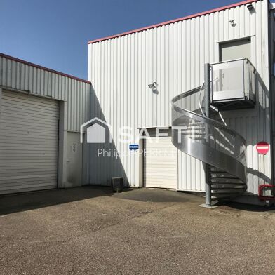 Commerce 1 pièces 97600 €