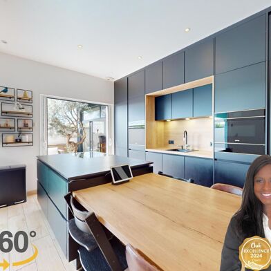 Maison 6 pièces 499000 €