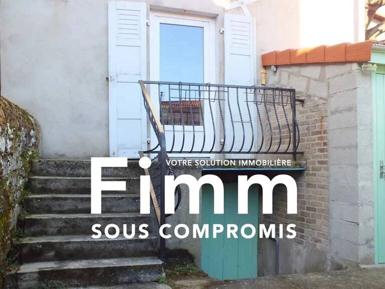 Maison de village avec cour — photo 1