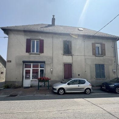 Immeuble  243000 €