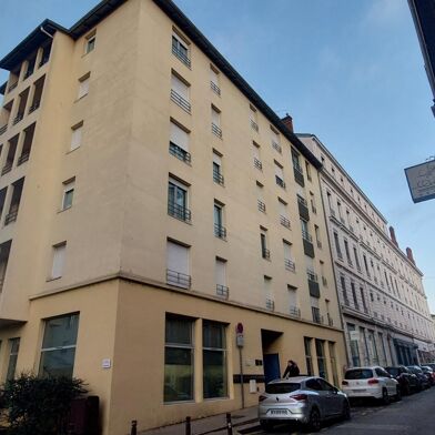 Appartement 3 pièces 836 €