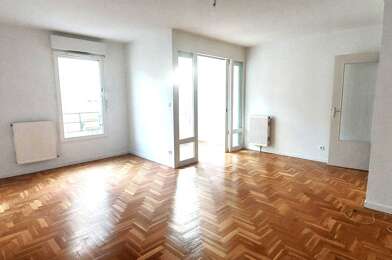 Appartement 3 pièces 836 €