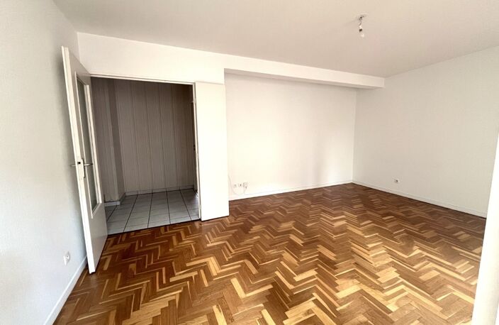 Location appartement 3 pièces 75 m² à Villefranche-sur-Saône (69400) — photo 4