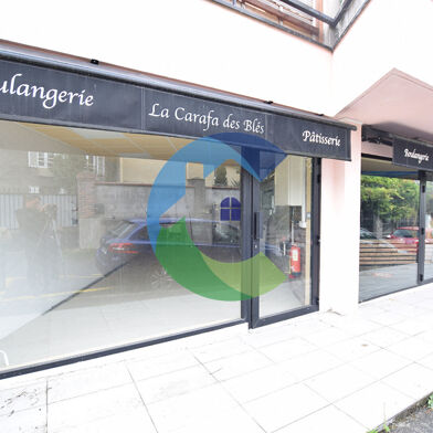 Commerce 2 pièces 273000 €