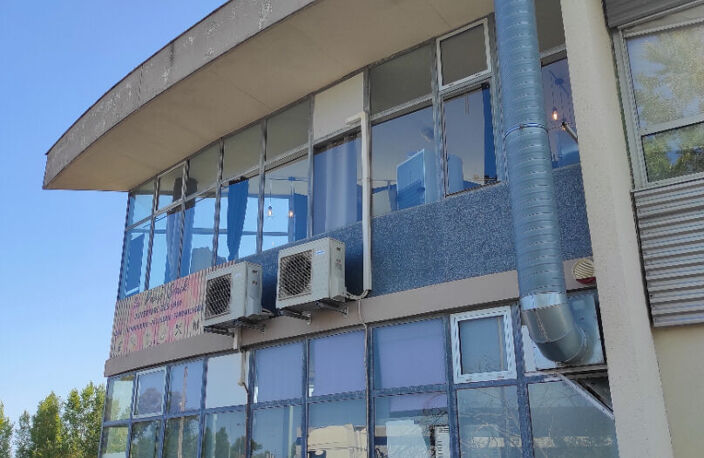 A vendre Murs commerciaux N°7-16 loué 45 m2 à Bruges — photo 2