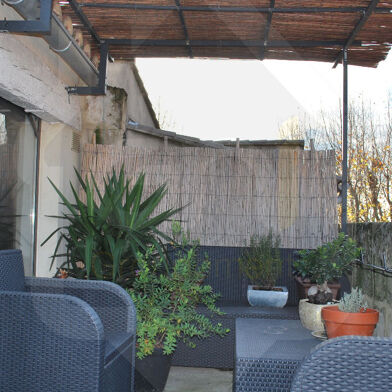 Immeuble  305000 €