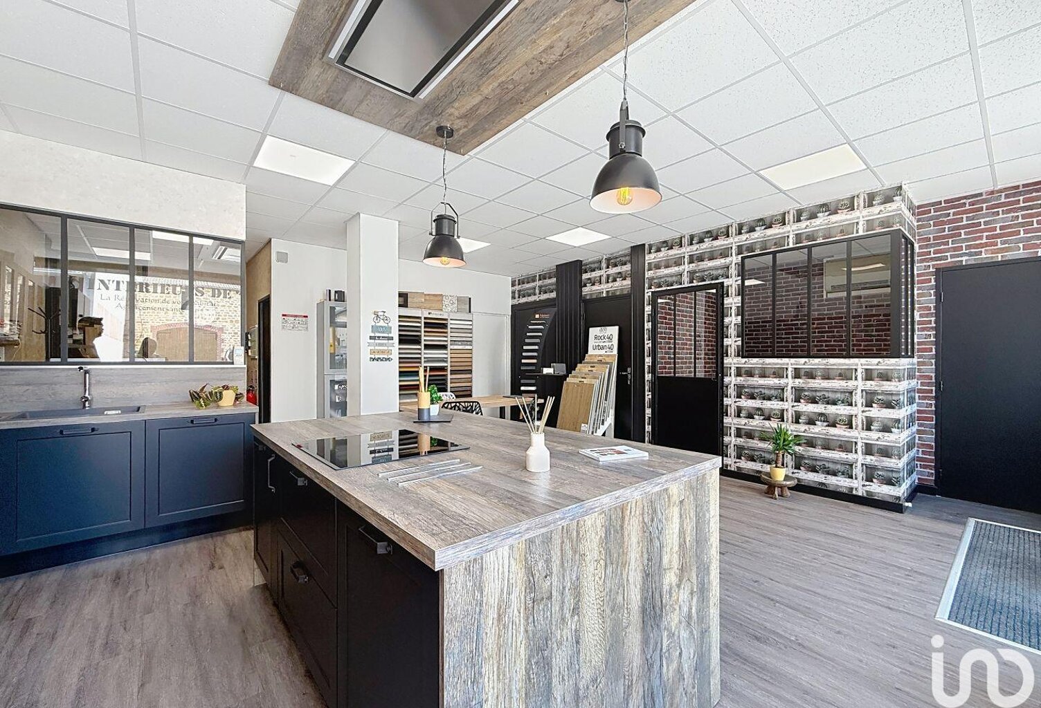 Vente Murs commerciaux 72 m&sup2; — photo 1