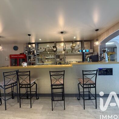 Maison 15 pièces 250000 €