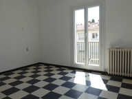 Perpignan : appartement premier étage T3 + parking et cave — photo 3