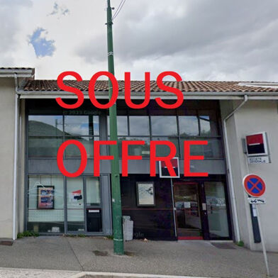 Commerce  475000 €