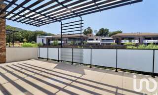 Appartement 2 Pièces 53 m² à vendre à Saint-Cyr-sur-Mer (83270)