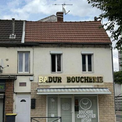 Immeuble  167000 €