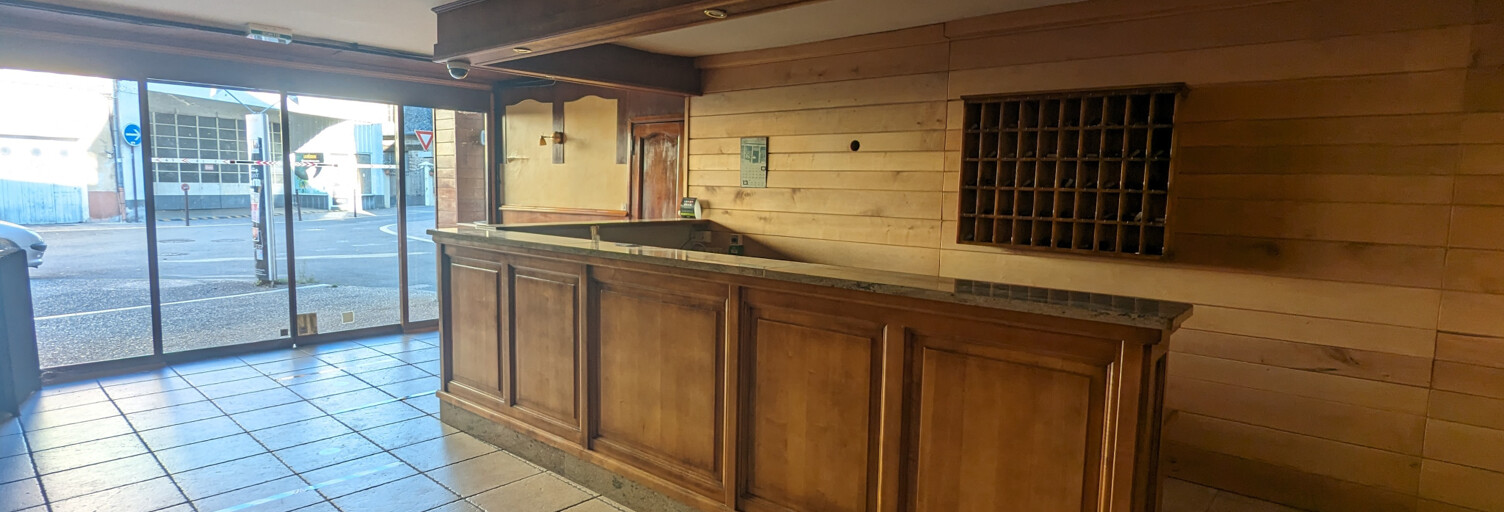 Commerce  115 m² à vendre à Saint Geniez d'Olt et d'Aubrac (12130)