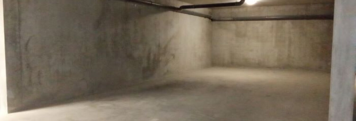 Garage  25 m² à louer à Annecy (74960)