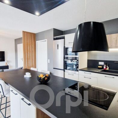 Appartement 3 pièces 279700 €