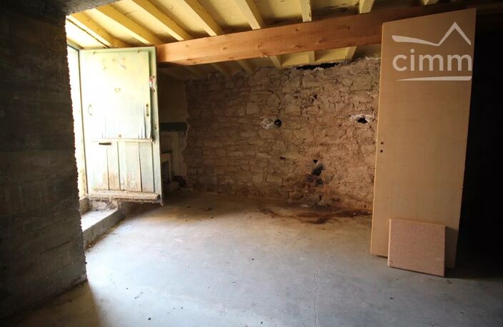 A vendre une maison à rénover avec extérieur — photo 2