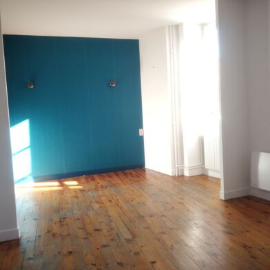 Appartement 3 pièces 480 €