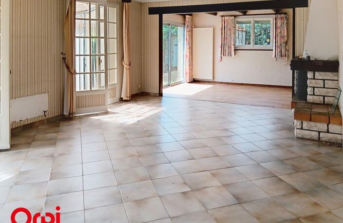 Maison proche du centre ville à rénover.2125 m² de terrain — photo 3