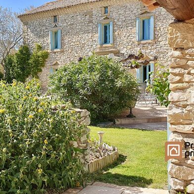 Maison 9 pièces 1453000 €