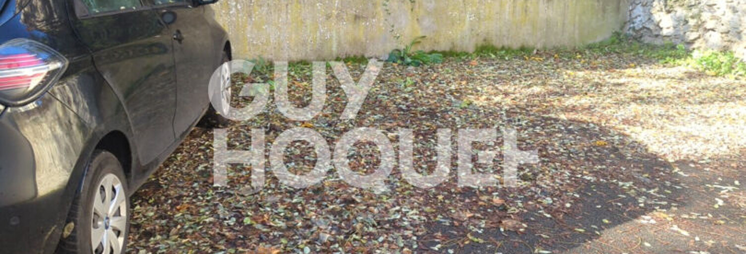 Garage  10 m² à louer à Tours (37100)