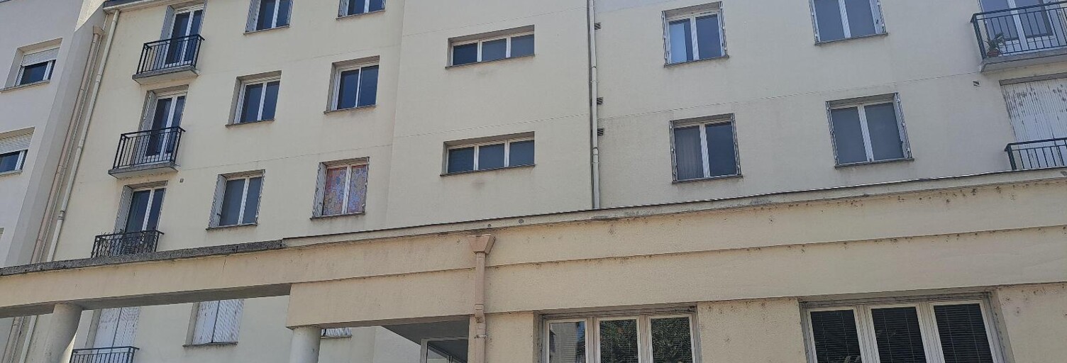 Garage   m² à louer à Tours (37000)