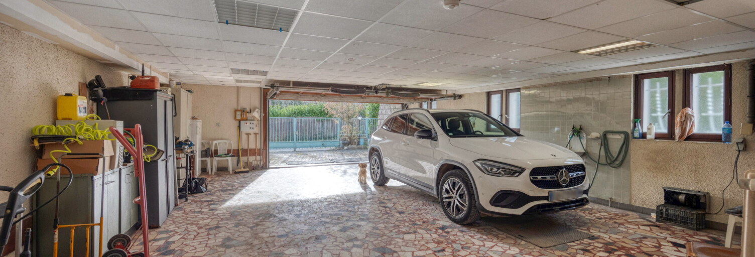 Maison 9 Pièces 218 m² à vendre à Corenc (38700)