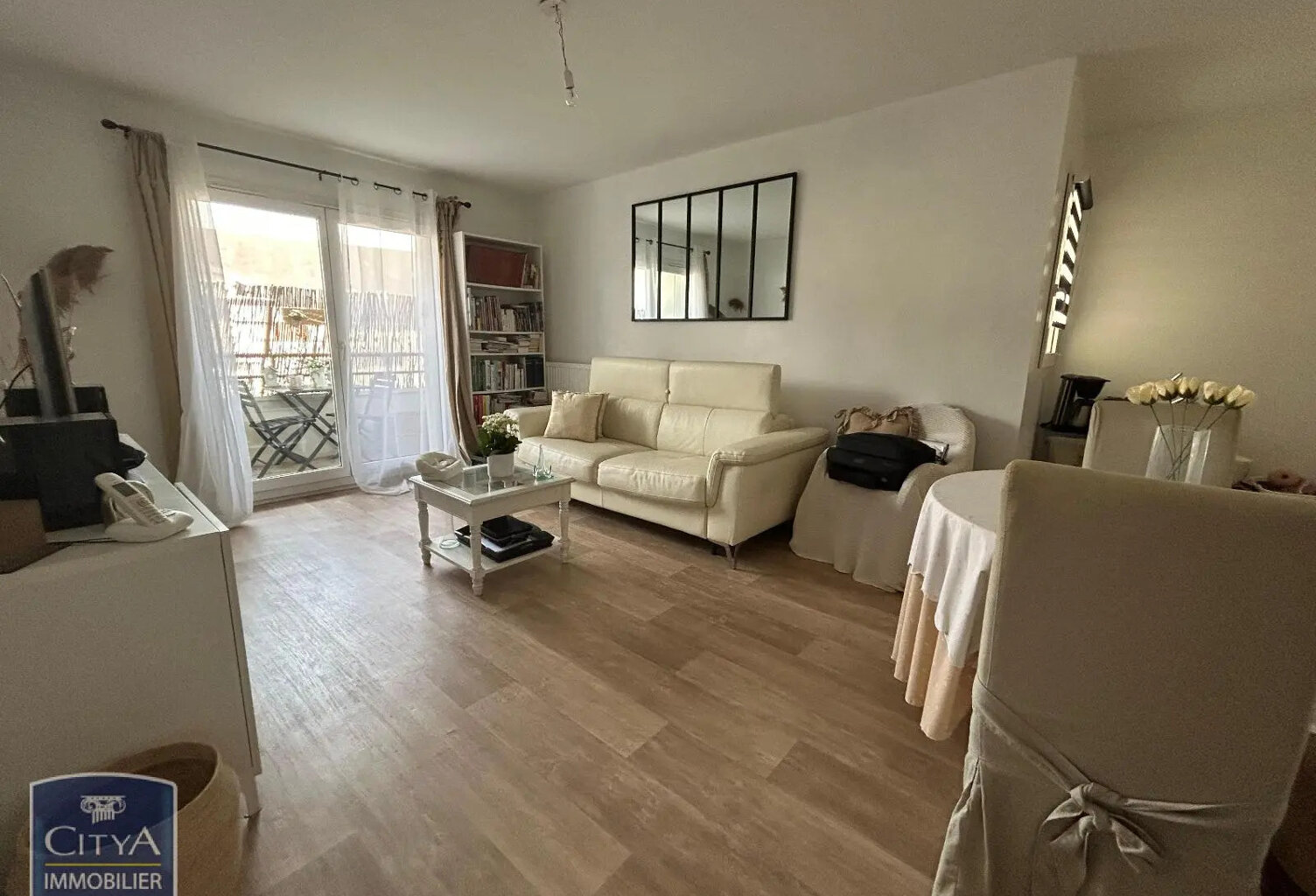 Vente appartement   Tours (37000) — photo 1