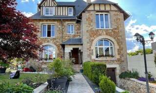 Maison 8 Pièces 240 m² à vendre à Noyon (60400)